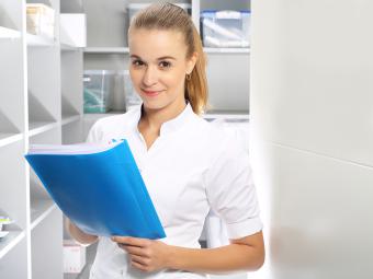 Mitarbeiter in der Verwaltung (m/w/d)