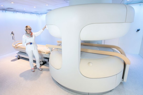 Fr. Amirfallah am offenen MRT